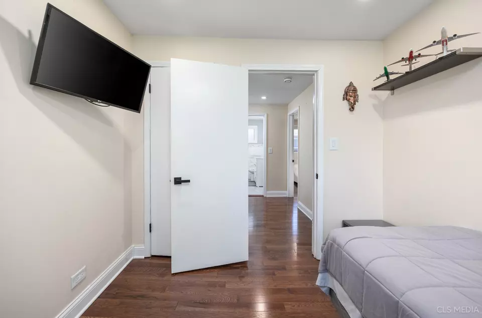  20 N Albert St, Mount Prospect, IL 60056 photo 16