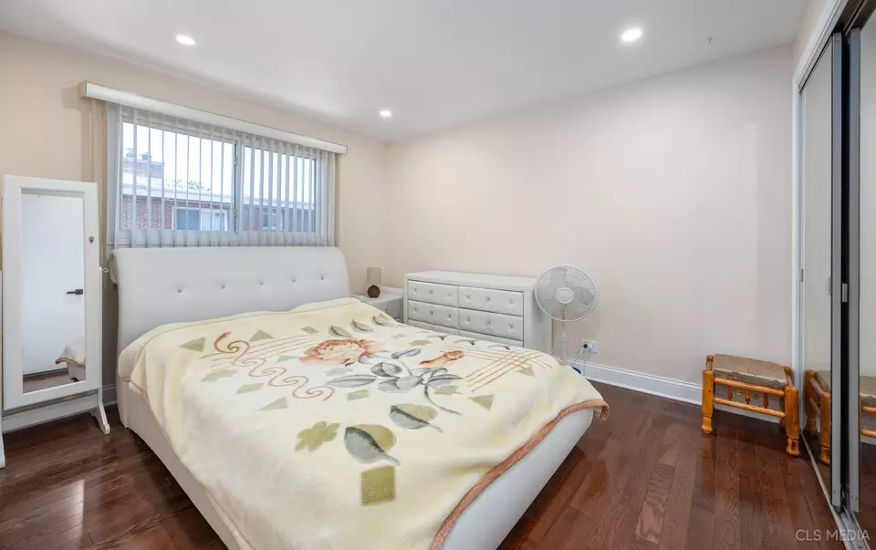  20 N Albert St, Mount Prospect, IL 60056 photo 10