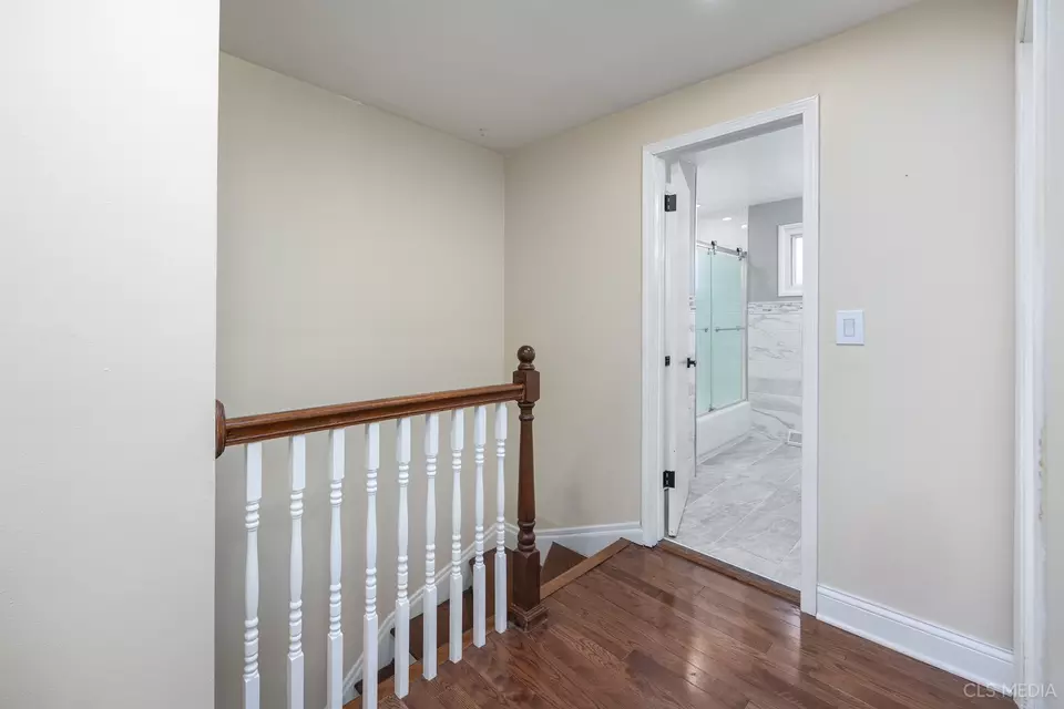  20 N Albert St, Mount Prospect, IL 60056 photo 9