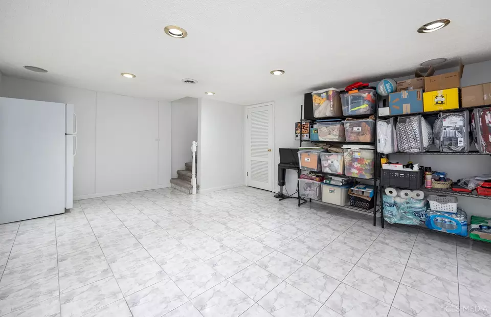  20 N Albert St, Mount Prospect, IL 60056 photo 17