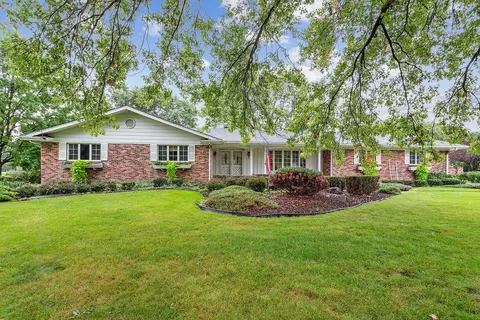 7635 Mcintosh Dr, Orland Park, IL 60462