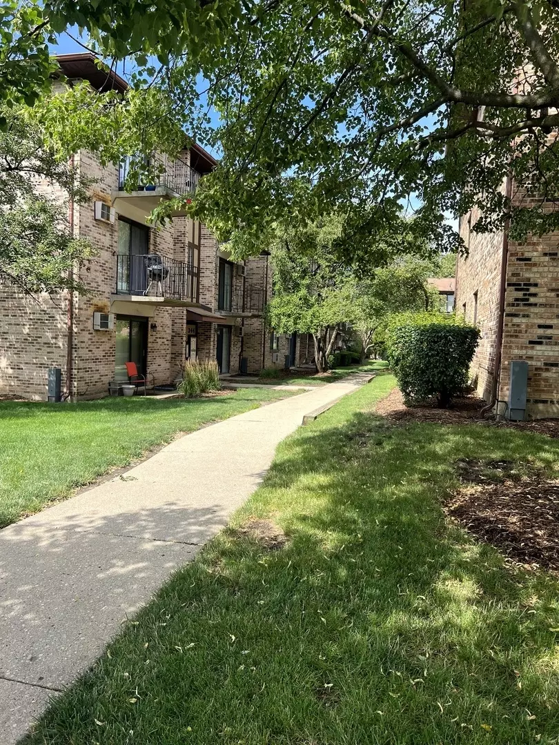 342 Klein Creek Ct 5E, Carol Stream, IL 60188 23 Photos Movoto