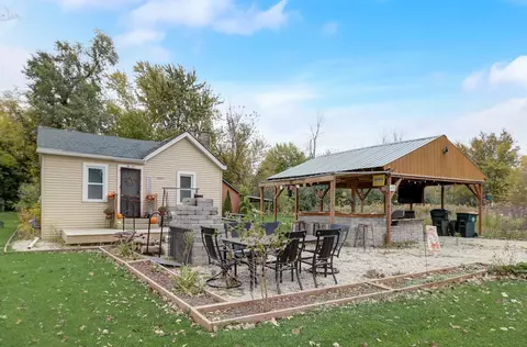 40427 N Lakeview Ct, Antioch, IL 60002