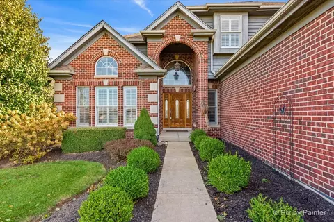 1808 Black Oak Dr, Mchenry, IL 60050 photo 2