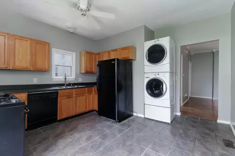 810 W Mill St, Bloomington, IL 61701 photo 10