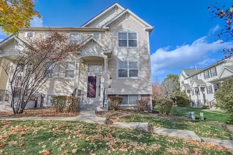 1106 Cambridge Dr, Grayslake, IL 60030