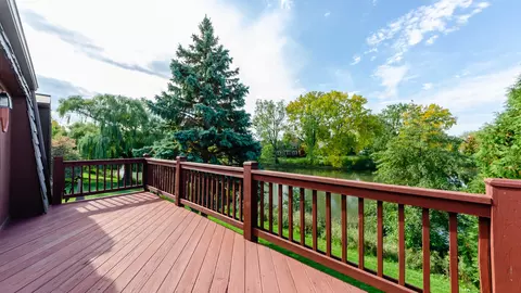 940 Gannon Dr, Hoffman Estates, IL 60169 photo 16