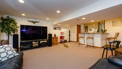 940 Gannon Dr, Hoffman Estates, IL 60169 photo 18