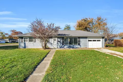 1602 Robinson St, Danville, IL 61832