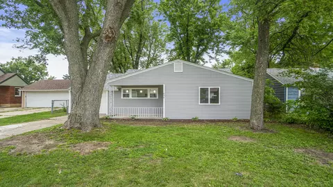 536 Liberty Blvd, Machesney Park, IL 61115