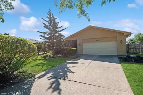 1619 Clemens Rd, Darien, IL 60561