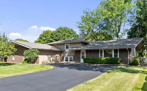 30 W264 Mcgregor Ln, Naperville, IL 60563