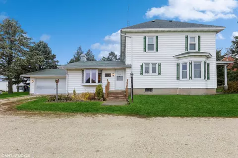 6222 Rich Rd, Dekalb, IL 60115