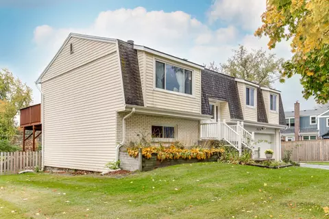 529 W Dorset Ave, Palatine, IL 60067