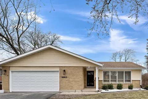 18812 Castle Rd, Homewood, IL 60430