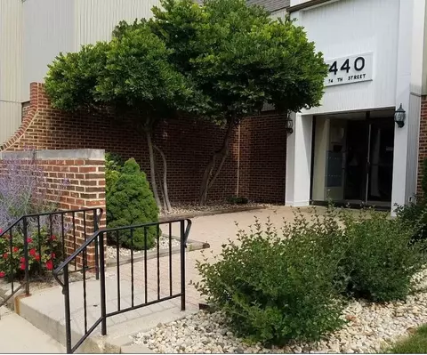 Undisclosed, Downers Grove, IL 60516