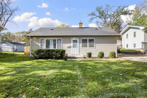 1445 N Webster St, Naperville, IL 60563