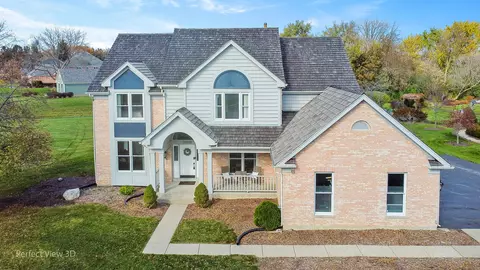36556 N Mill Creek Dr, Gurnee, IL 60031