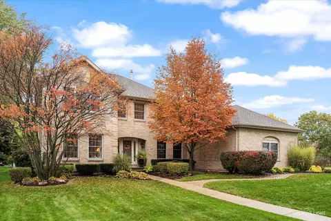 1847 Cranshire Ln, Naperville, IL 60565