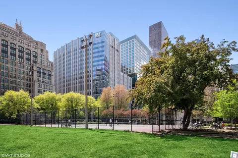 247 E Chestnut St #1802, Chicago, IL 60611 photo 21