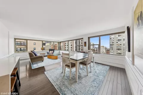 247 E Chestnut St #1802, Chicago, IL 60611 photo 5
