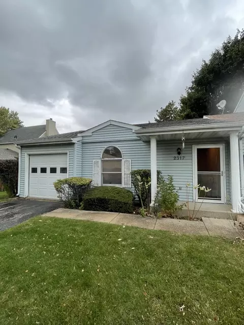 2317 Linden Dr, Woodstock, IL 60098