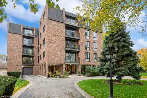 1419 Bonnie Brae Pl #2B, River Forest, IL 60305