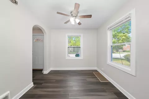 2501 E 97th St, Chicago, IL 60617 photo 7