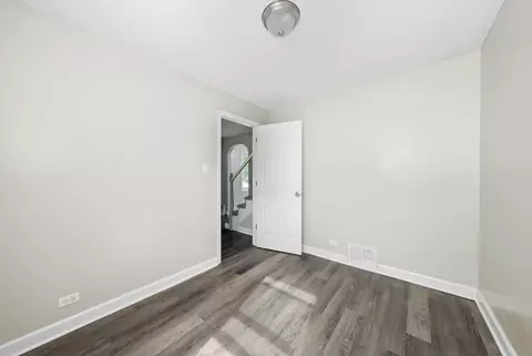 2501 E 97th St, Chicago, IL 60617 photo 14