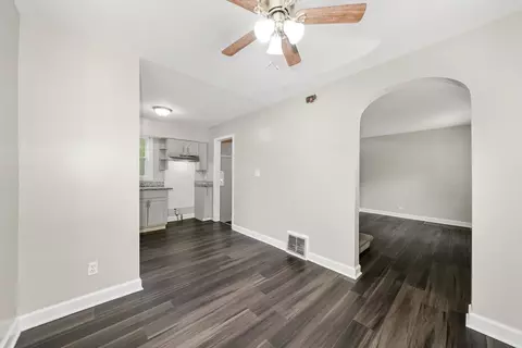 2501 E 97th St, Chicago, IL 60617 photo 8