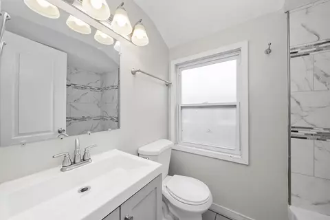 2501 E 97th St, Chicago, IL 60617 photo 28