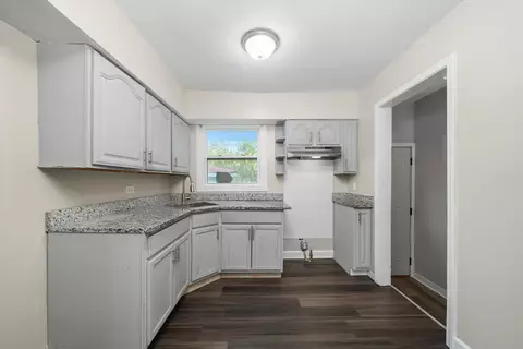 2501 E 97th St, Chicago, IL 60617 photo 12