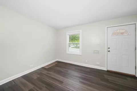 2501 E 97th St, Chicago, IL 60617 photo 4
