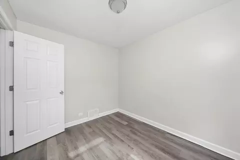2501 E 97th St, Chicago, IL 60617 photo 15