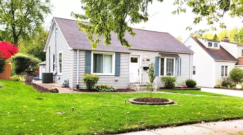 1817 Maple Rd, Homewood, IL 60430