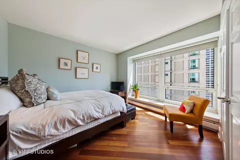 57 E Delaware Pl #2806, Chicago, IL 60611 photo 16