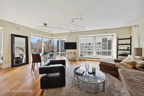 57 E Delaware Pl #2806, Chicago, IL 60611 photo 7
