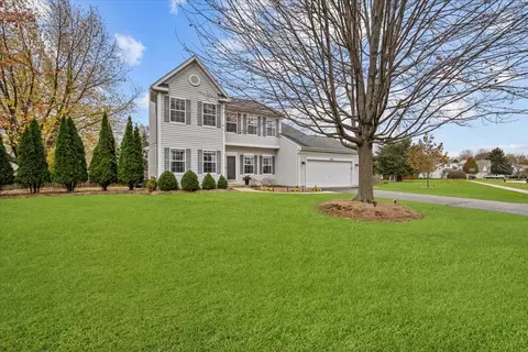 1520 Richter Dr, Batavia, IL 60510