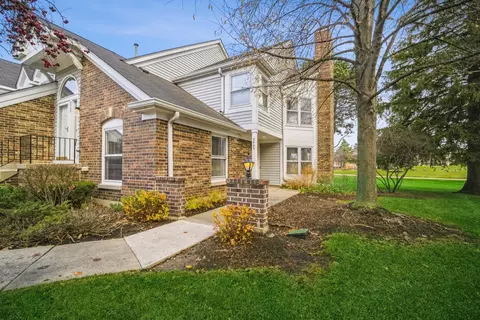 2525 Live Oak Ln #0, Buffalo Grove, IL 60089