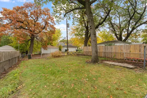 18113 School St, Lansing, IL 60438 photo 27