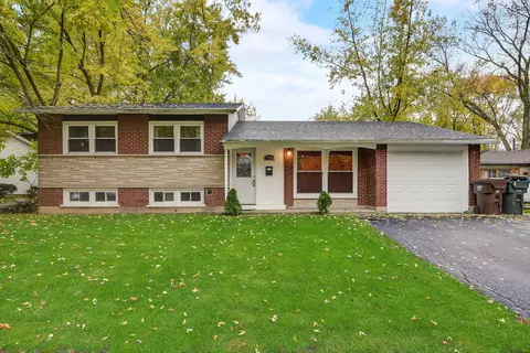 17706 Dogwood Ln, Hazel Crest, IL 60429