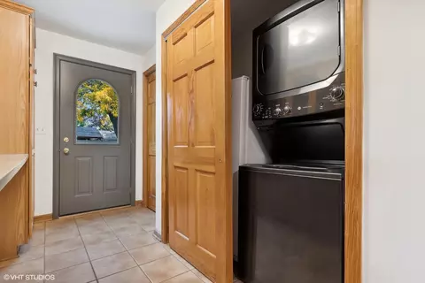 420 Park Ave, Wheeling, IL 60090 photo 20