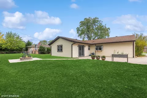 420 Park Ave, Wheeling, IL 60090 photo 4