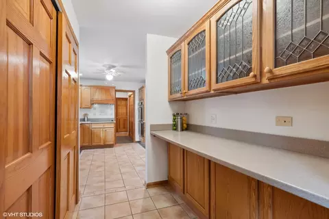 420 Park Ave, Wheeling, IL 60090 photo 11