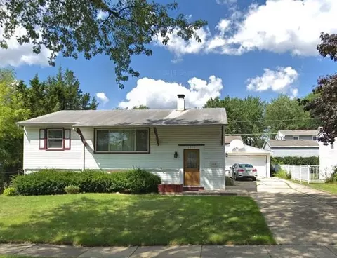1920 Bristol Cir, Carpentersville, IL 60110