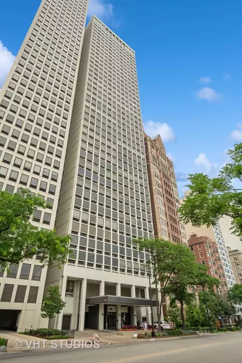 1110 N Lake Shore Dr #10N, Chicago, IL 60611