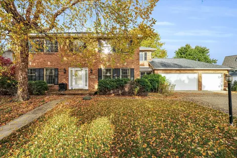 2803 Cherry Hills Dr, Champaign, IL 61822