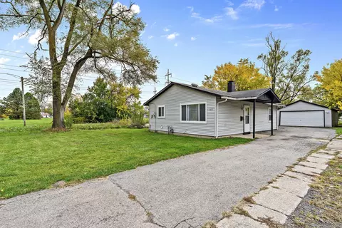 168 W 157th St, Harvey, IL 60426
