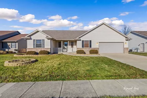 267 S Highpoint Cir, Bourbonnais, IL 60914