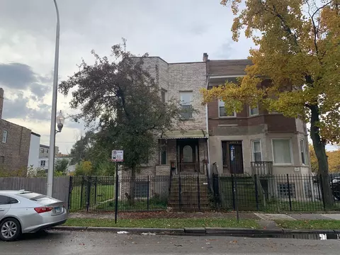 4051 W Jackson Blvd, Chicago, IL 60624
